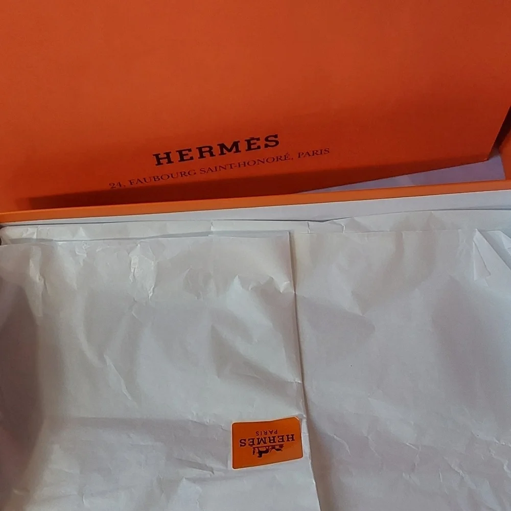 HERMÈS PARIS‎ BAGS & BOX CLOSET STORAGE /ORGANIZER